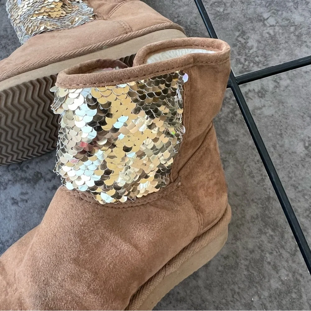 Girls‎ sequin boots
